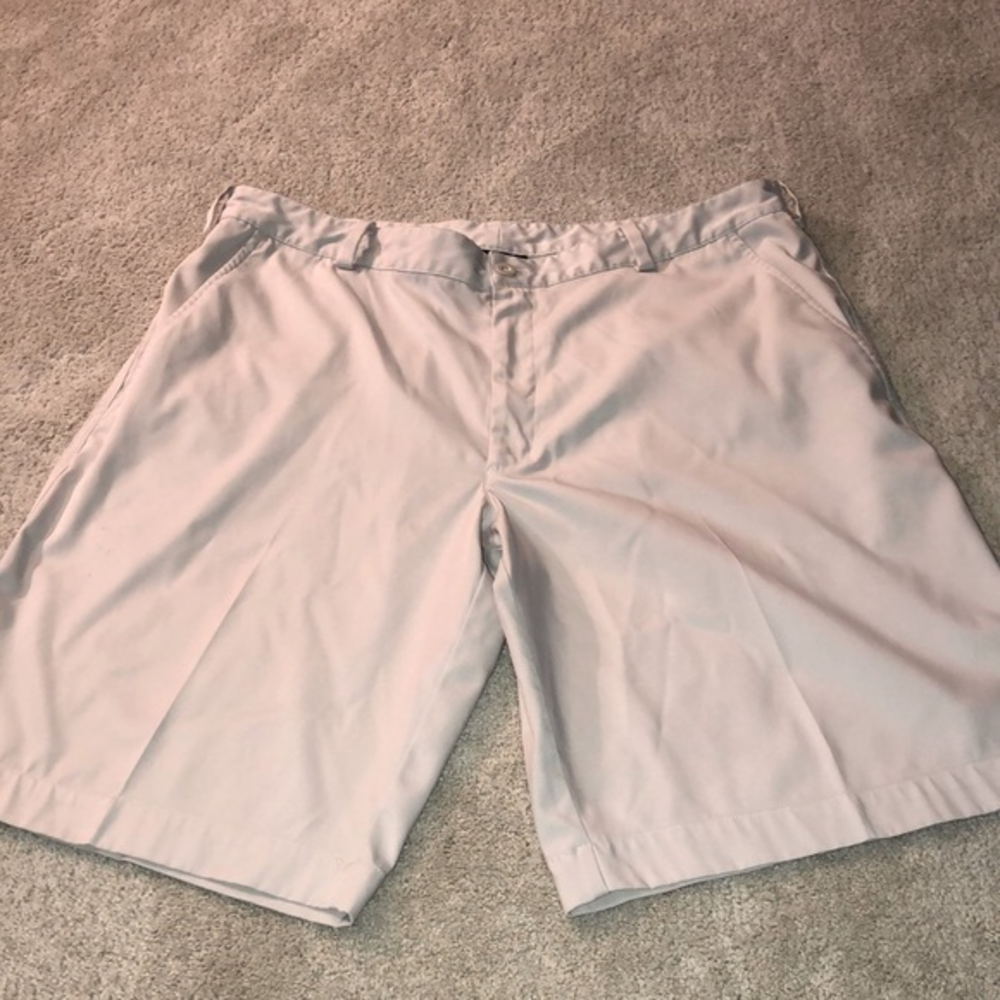 Nike Golf Dri-Fit Shorts‎ Khaki  Men’s Size 36